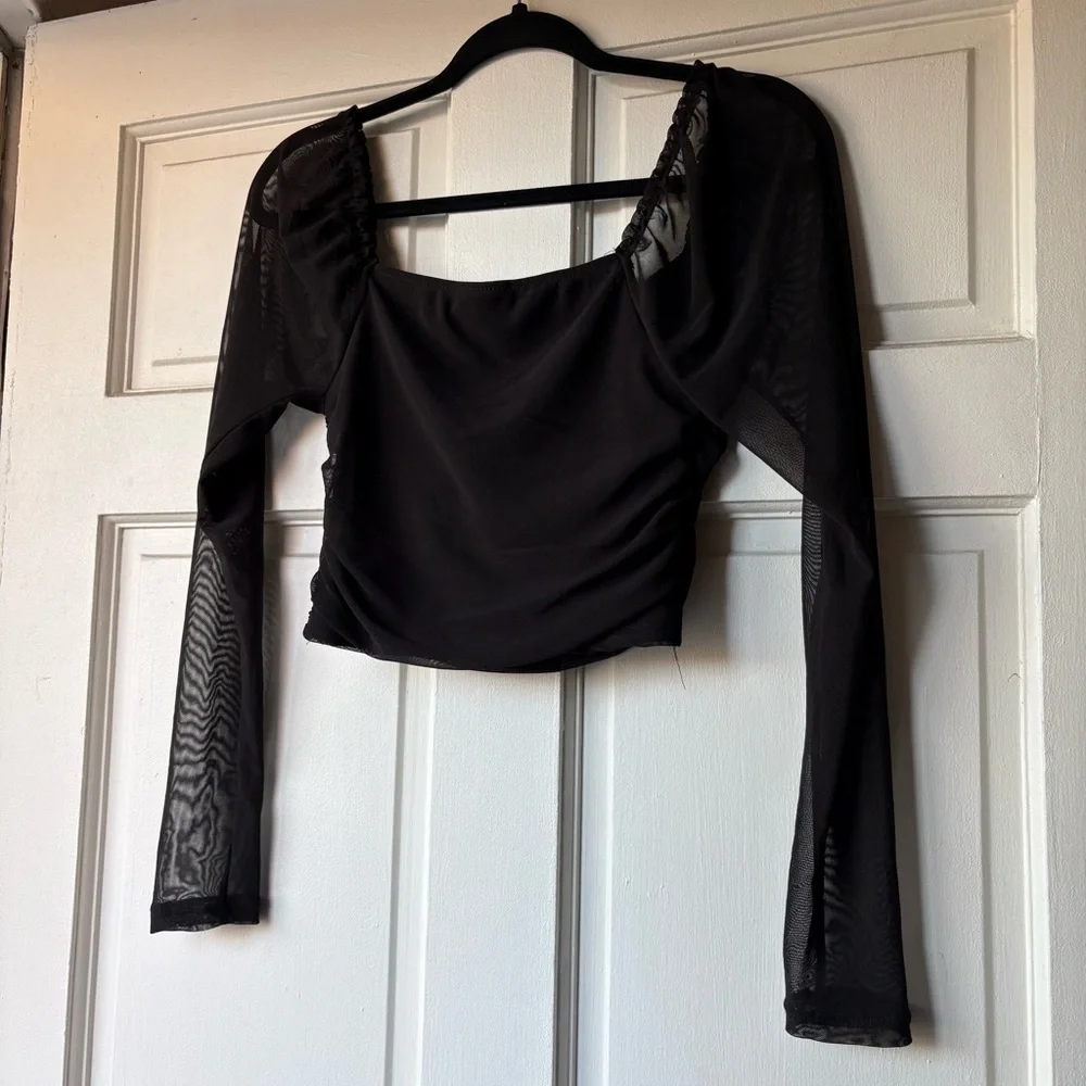 Rue21 Black Mesh Long Sleeve Crop Top. SB3